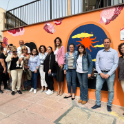 El alcalde de Archena inaugura un mural que recuerda la importancia de la inclusión, la diversidad y el respeto a la comunidad gitana